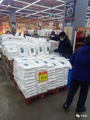 米面油貨都足 價格怎么樣？記者實地探訪食用農產品批發賣場